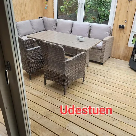 Prachtig Vrij Zomerhuis Met En Wildernisbad
