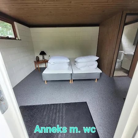 Vakantiehuis Prachtig Vrij Zomerhuis Met En Wildernisbad